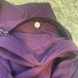 Cropped purple Lululemon leggings